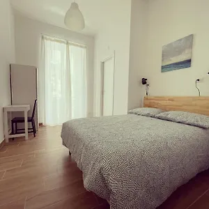  Bed and breakfast Central Rooms Napoli Italia